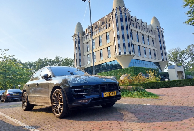 Porsche 95B Macan Turbo MkI