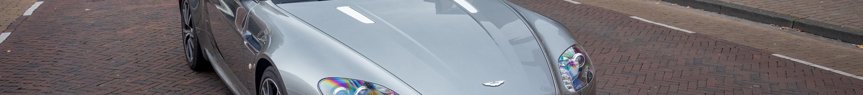 Aston Martin V8 Vantage Roadster