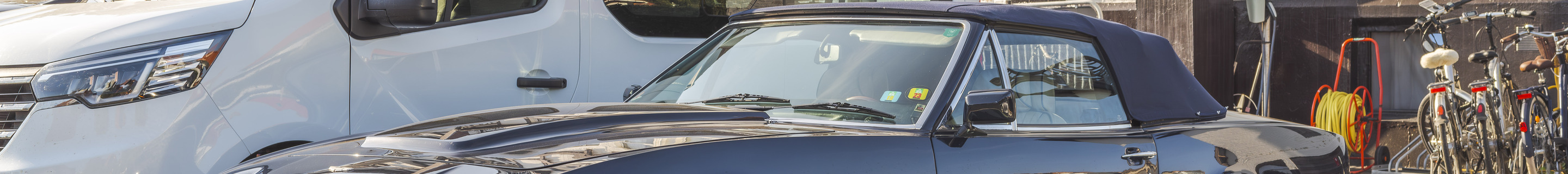 Aston Martin V8 Volante 1979-1989