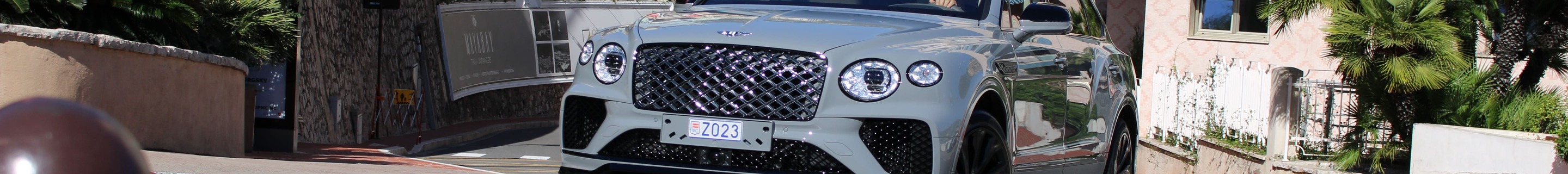 Bentley Bentayga EWB Mulliner