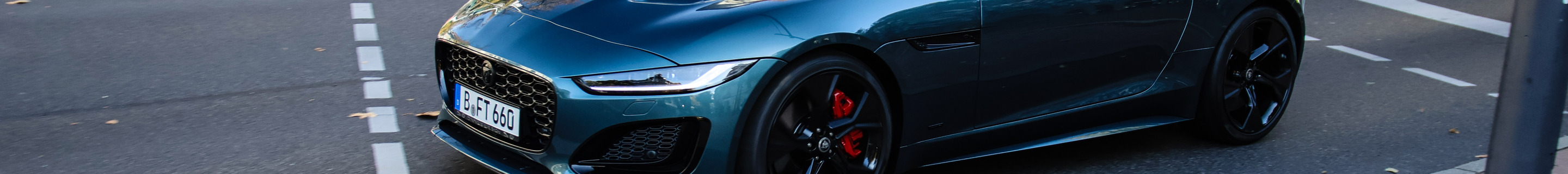 Jaguar F-TYPE P450 75 Coupé