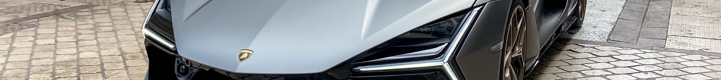 Lamborghini Revuelto