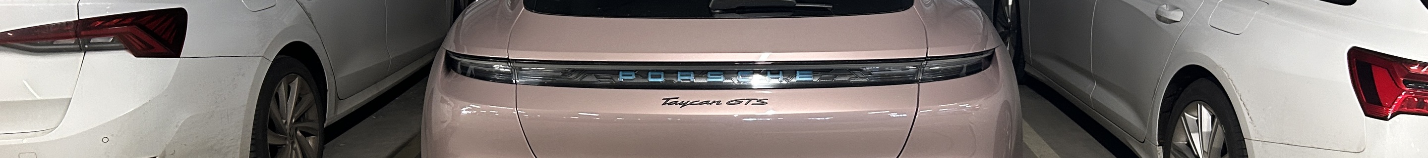 Porsche Taycan GTS Sport Turismo MkI