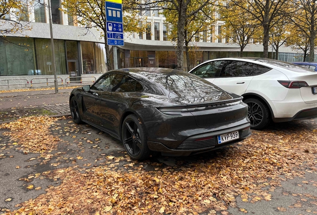 Porsche Taycan Turbo MkI