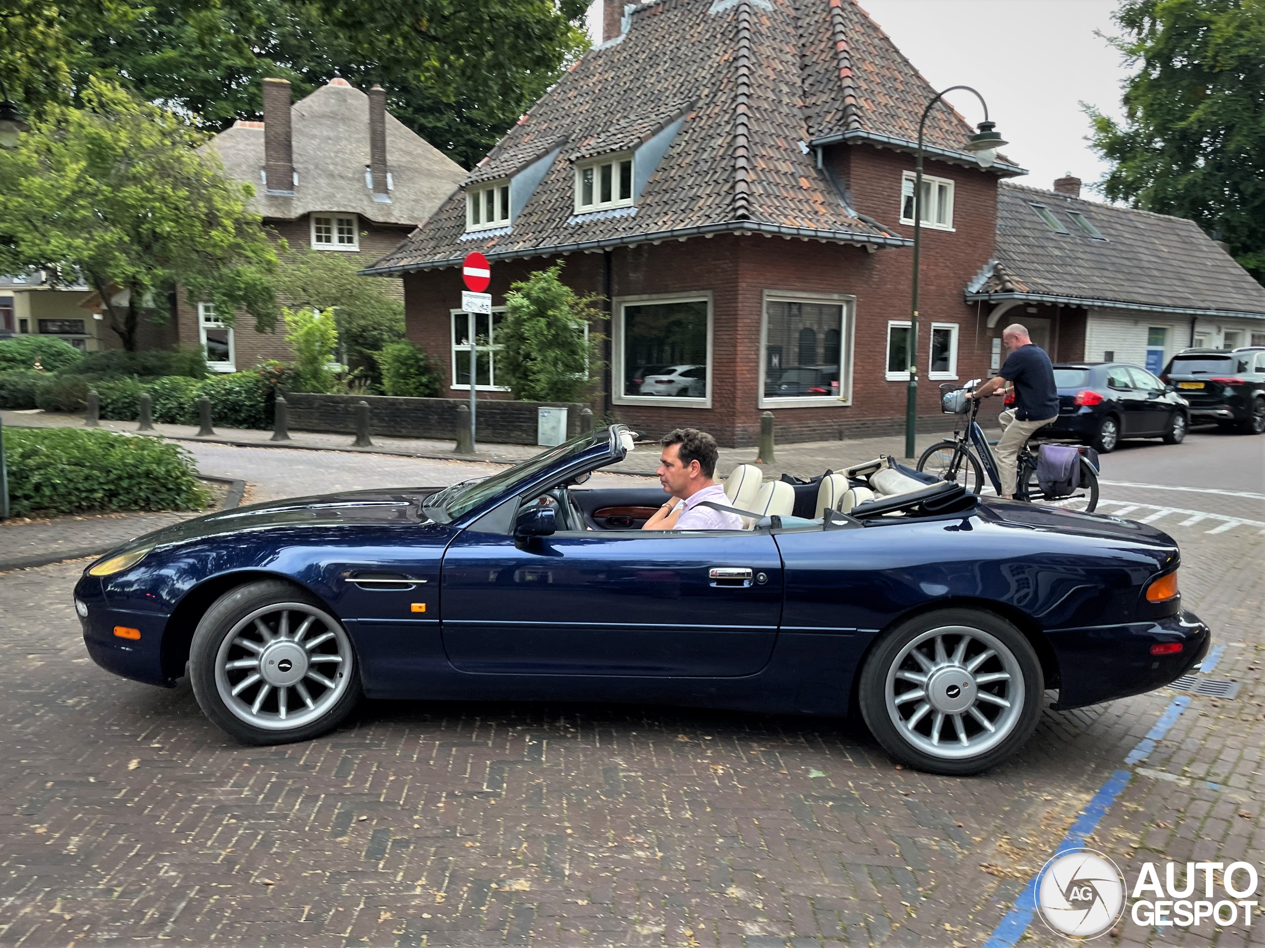 Aston Martin DB7 Volante