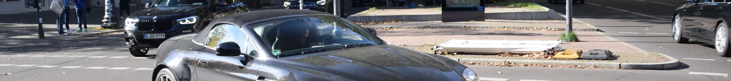 Aston Martin V8 Vantage Roadster 2012