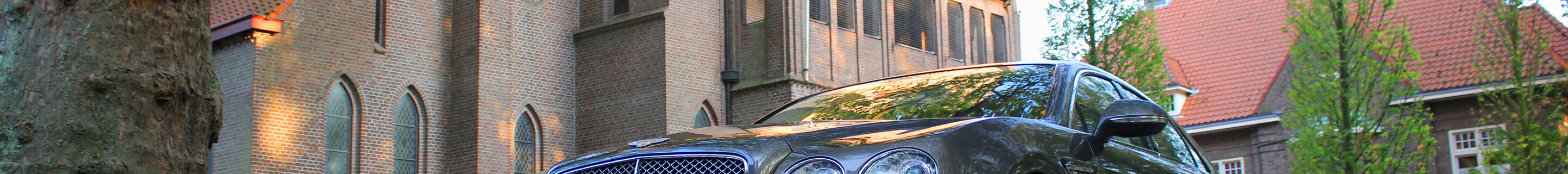 Bentley Flying Spur V8