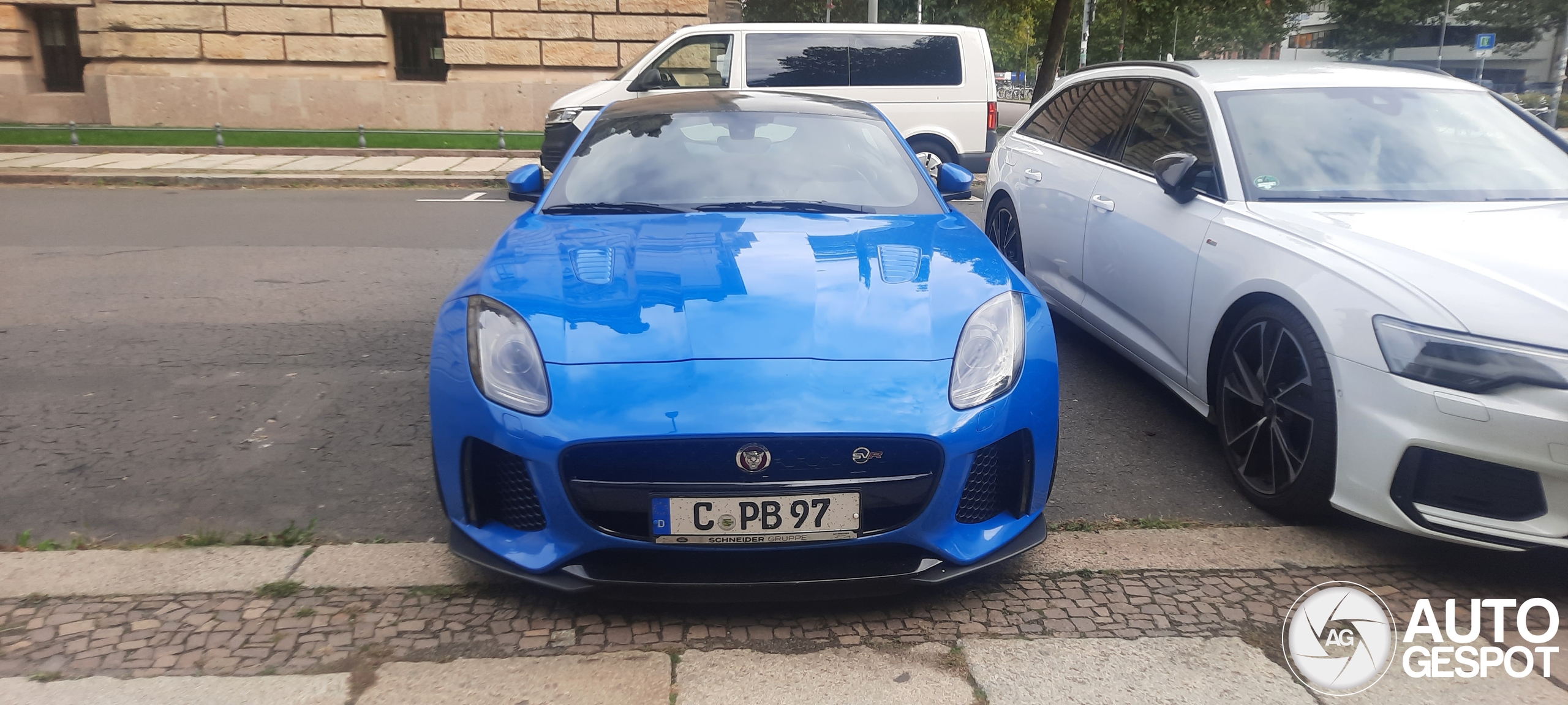 Jaguar F-TYPE SVR Coupé - 14 October 2024 - Autogespot