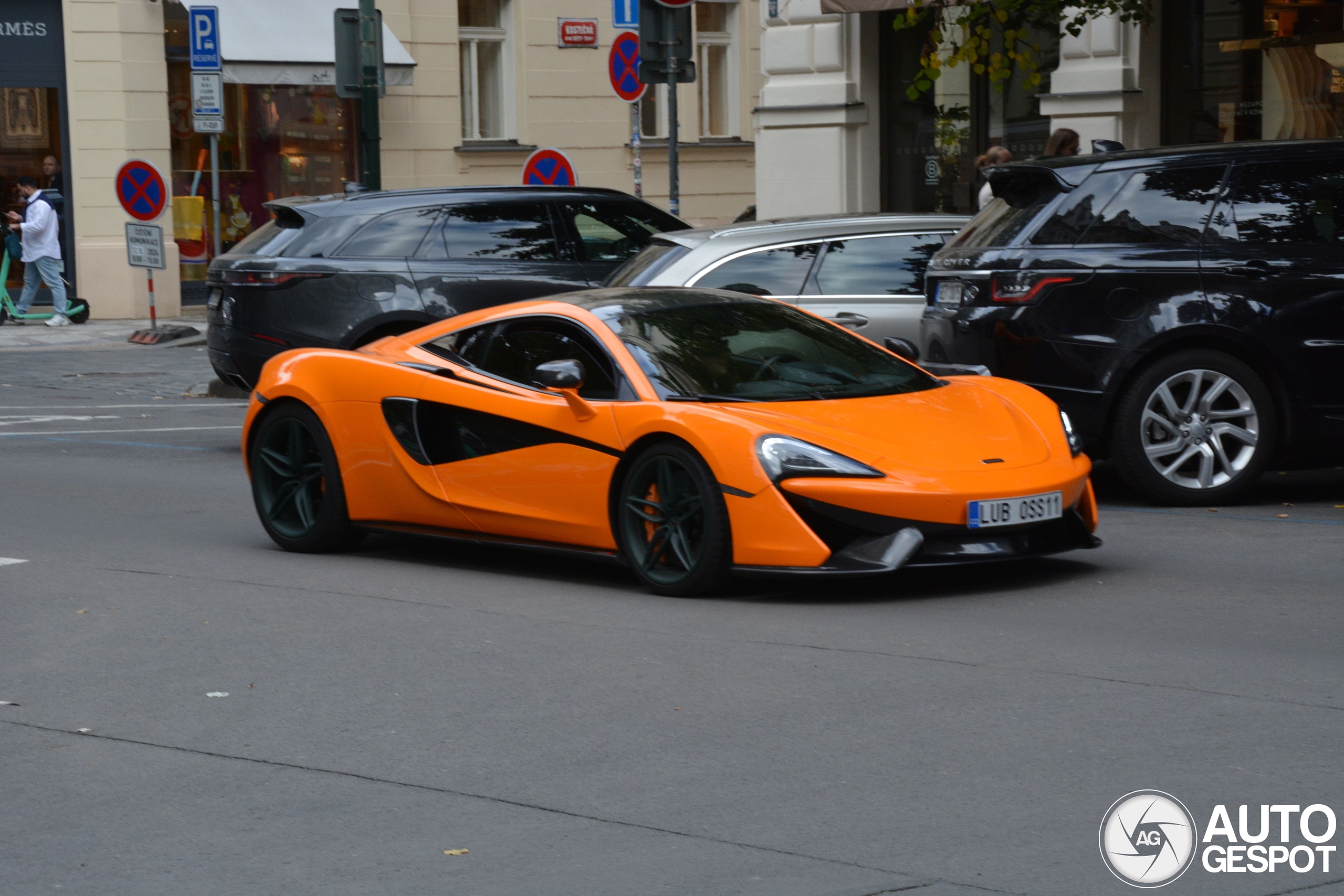 McLaren 570S
