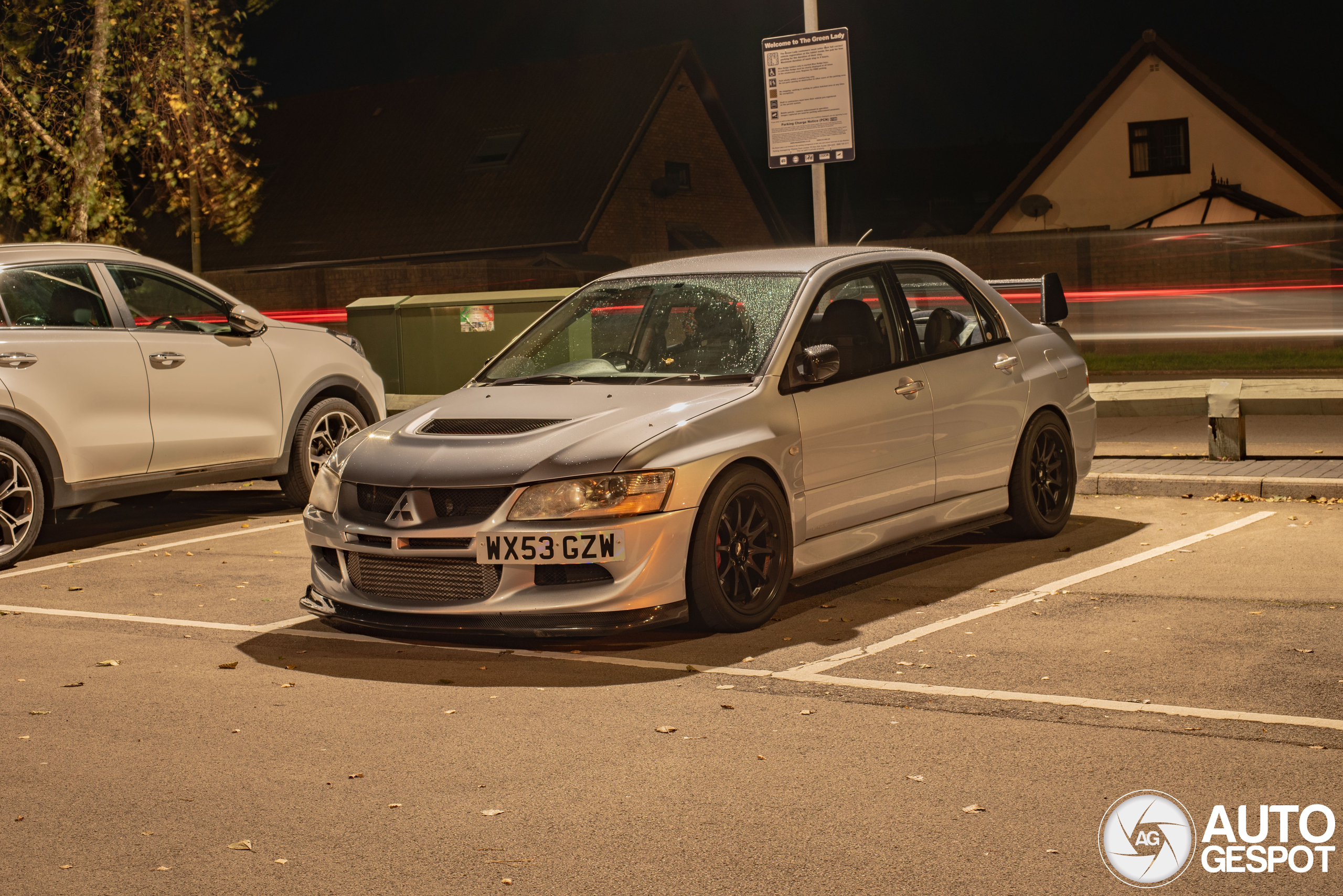 Mitsubishi Lancer Evolution VIII FQ-300