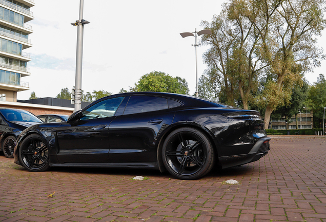 Porsche Taycan Turbo MkI