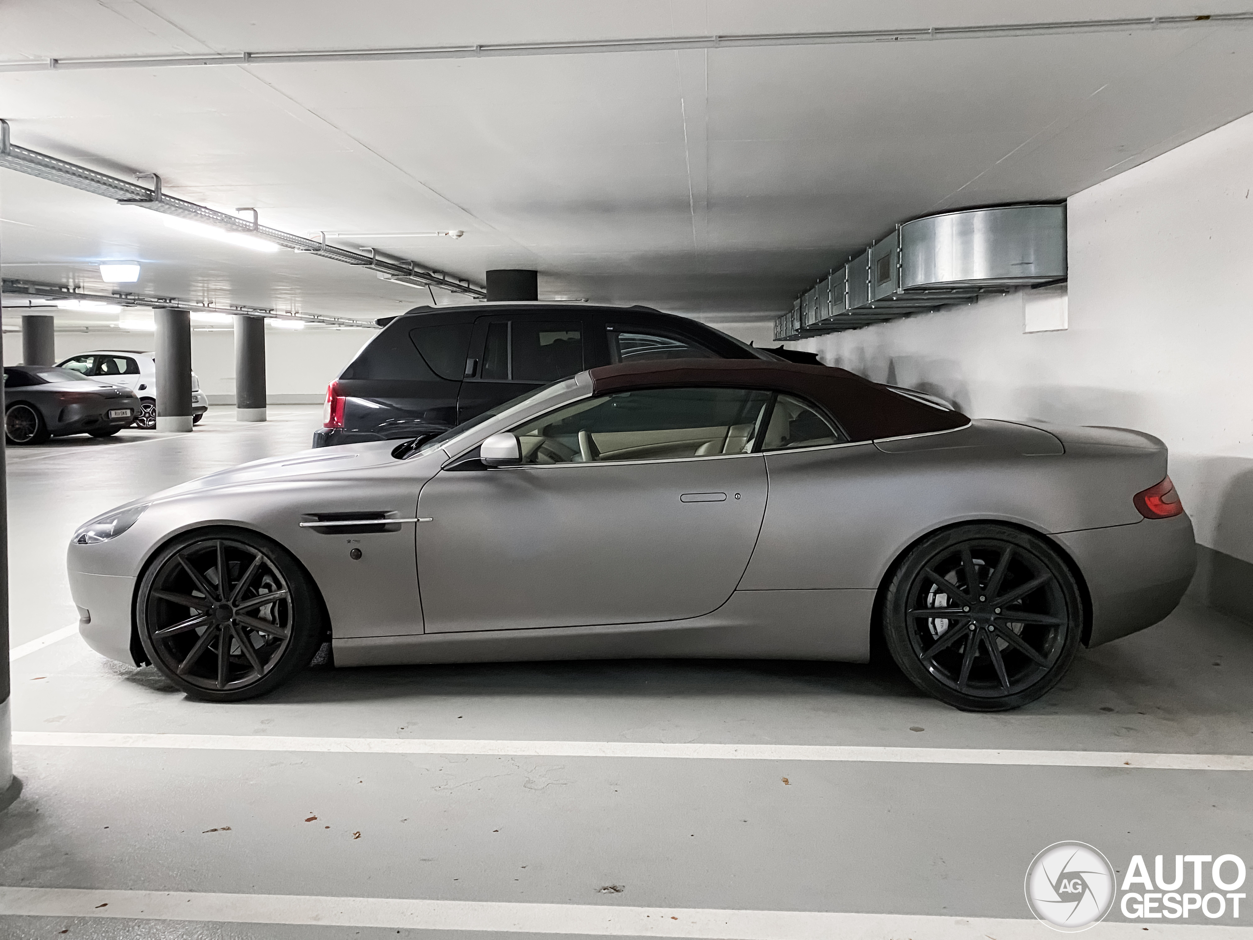 Aston Martin DB9 Volante