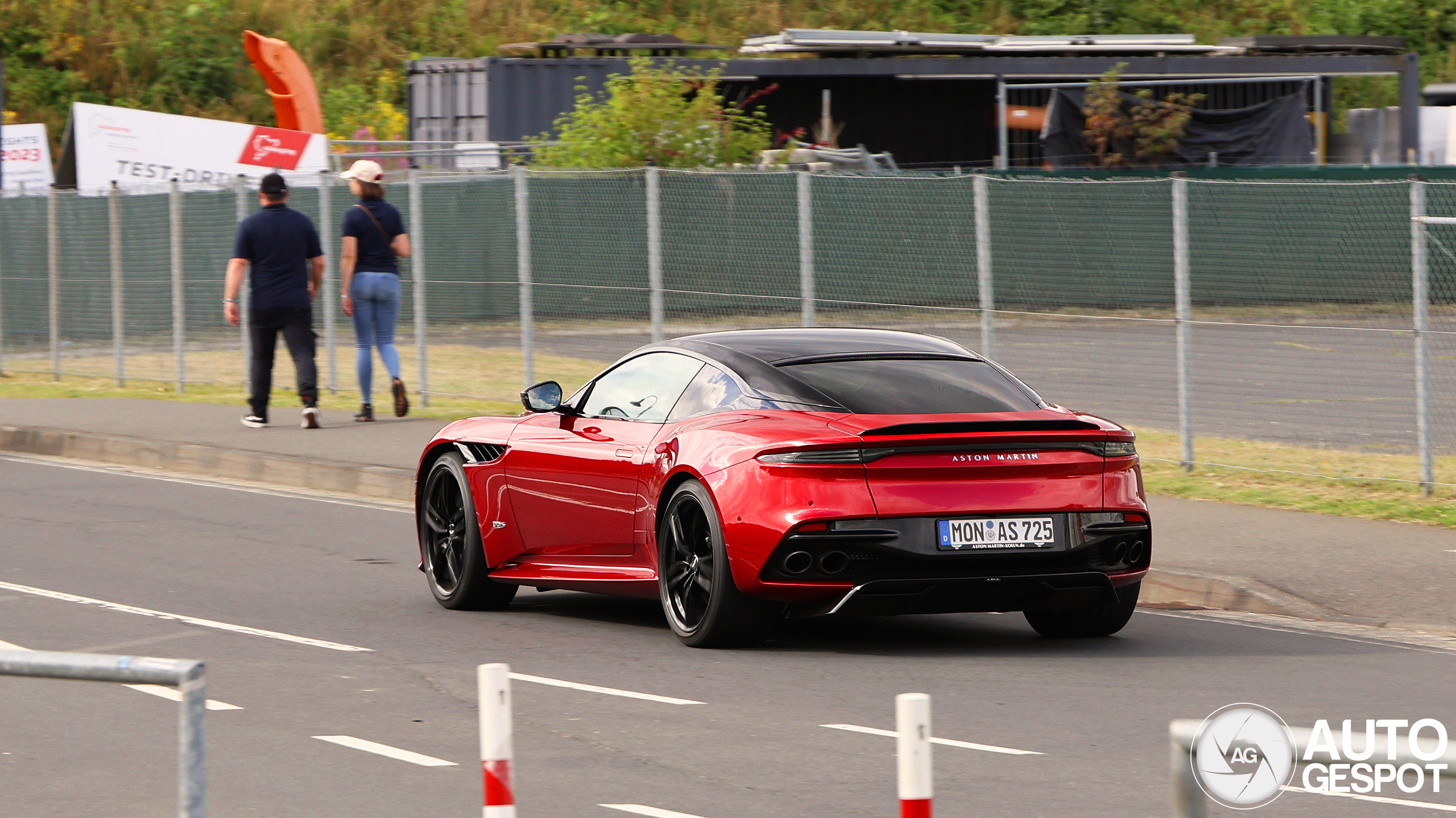 Aston Martin DBS Superleggera
