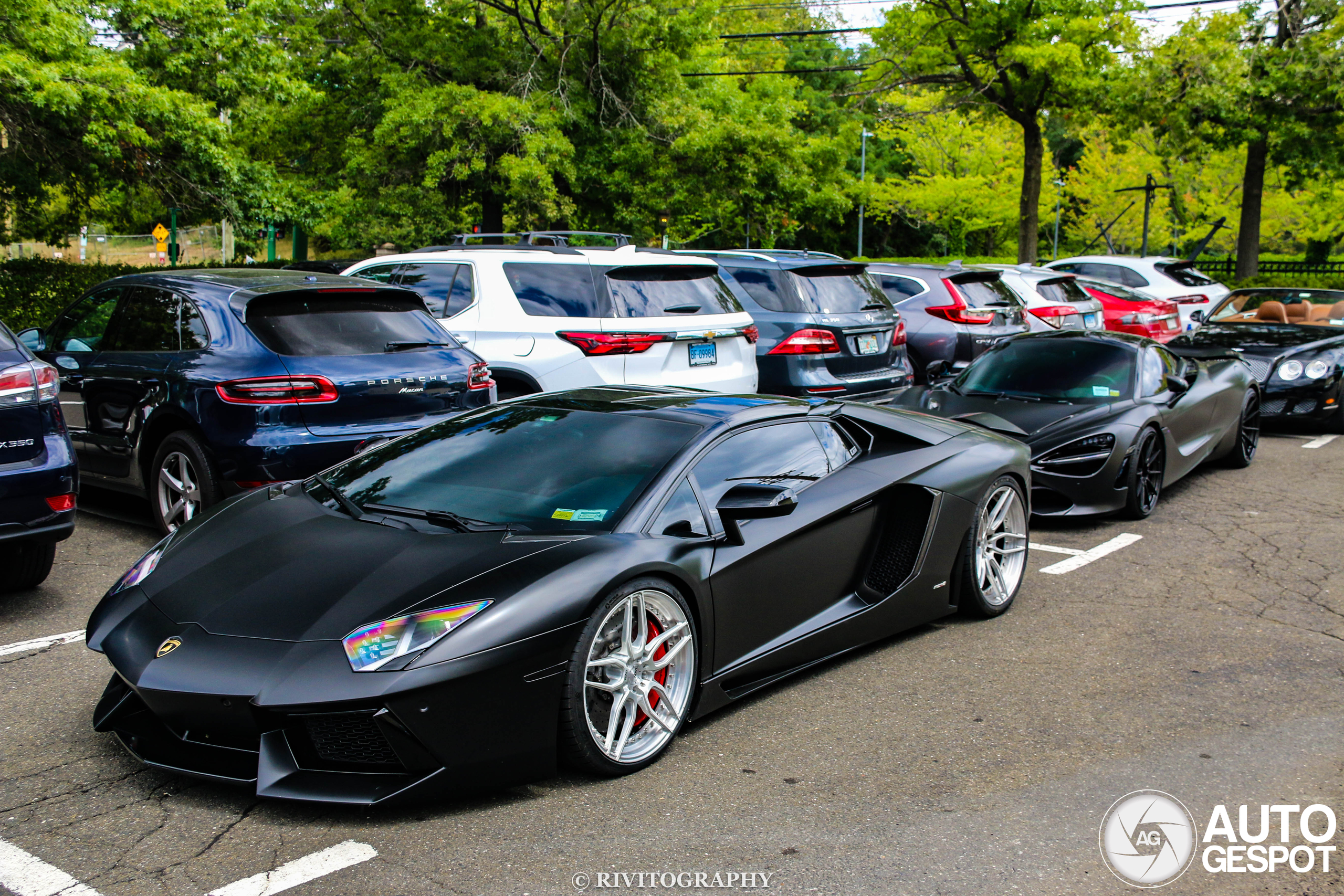Lamborghini Aventador LP700-4 Roadster - 15 October 2024 - Autogespot