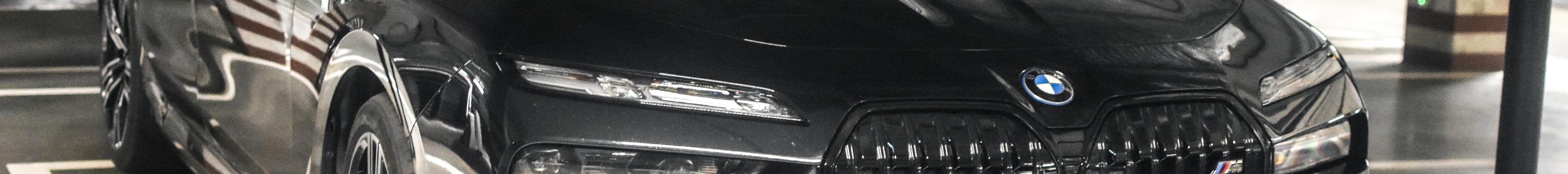 BMW M760e xDrive