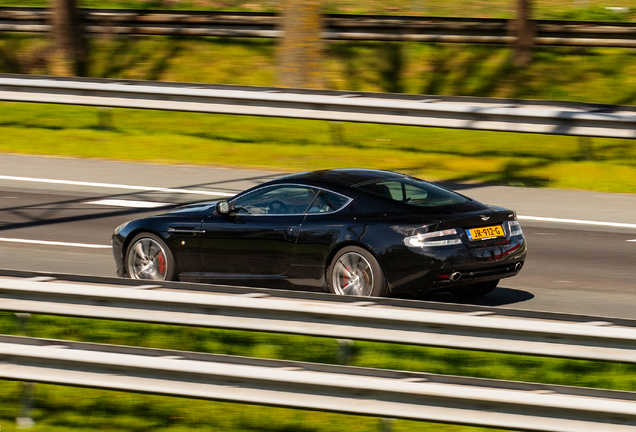 Aston Martin DB9