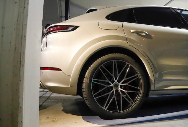 Porsche Cayenne Coupé Turbo E-Hybrid