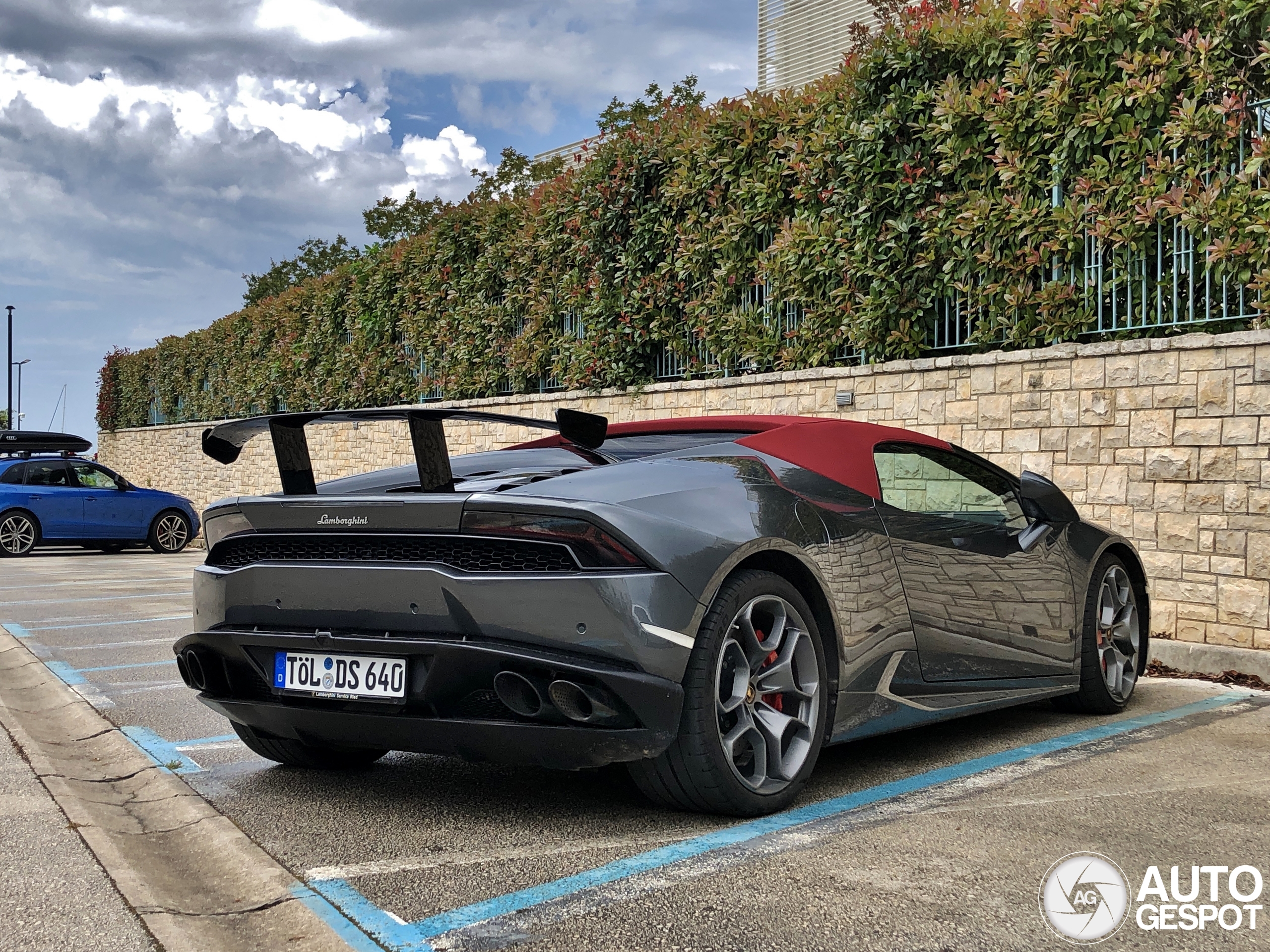 Huracán LP6104 Spyder 16 October 2024 Autogespot