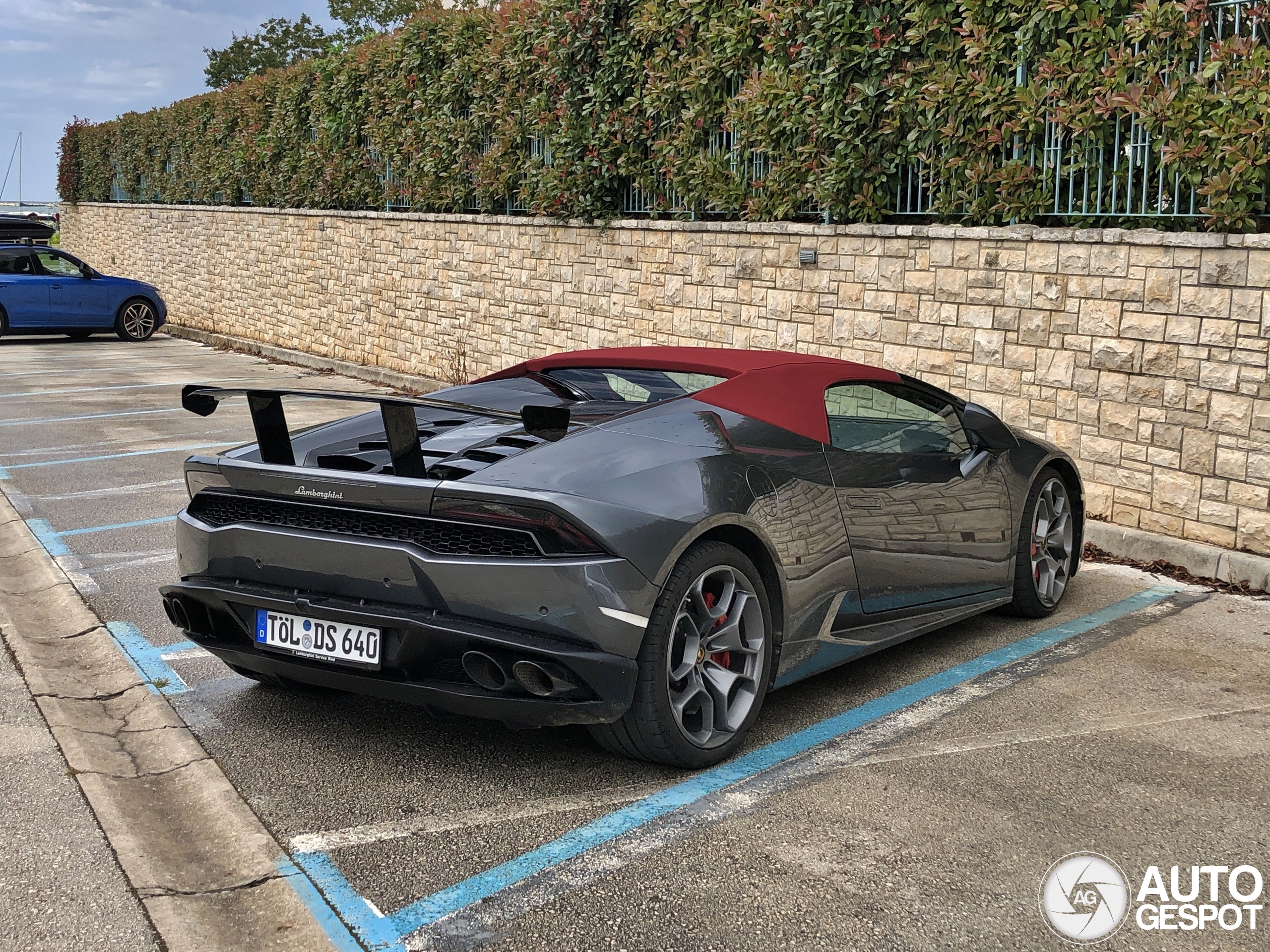 Huracán LP6104 Spyder 16 October 2024 Autogespot