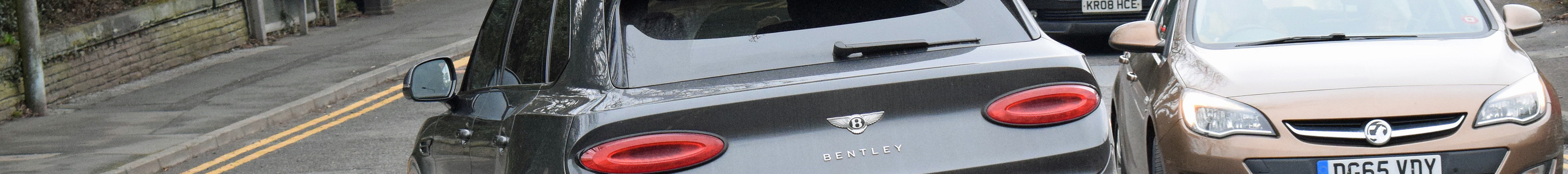 Bentley Bentayga V8 2021