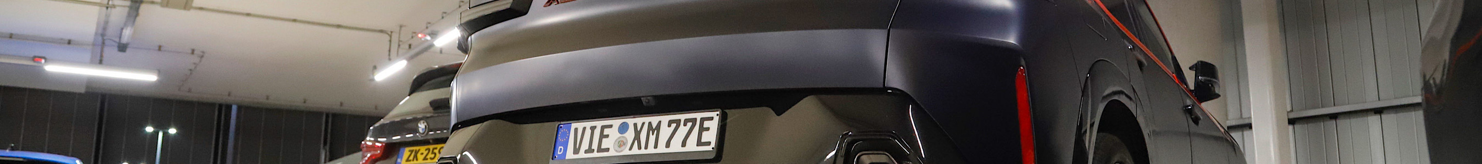 BMW XM G09 Label Red