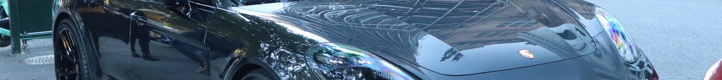 Porsche 971 Panamera Turbo MkI