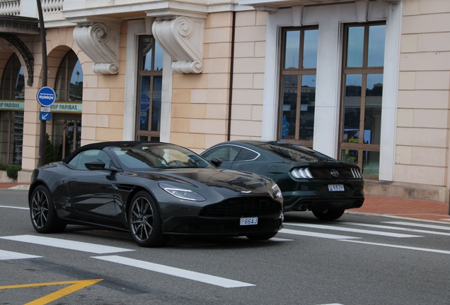 Aston Martin DB11 V8 Volante