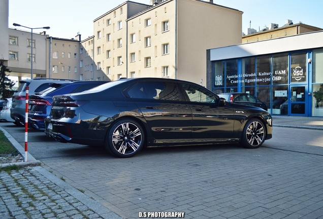 BMW M760e xDrive