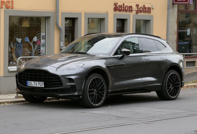 Aston Martin DBX707