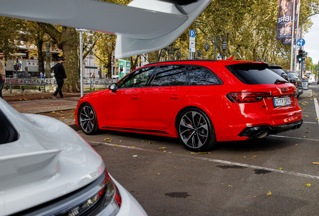 Audi RS4 Avant B9
