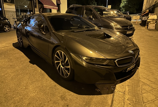 BMW i8