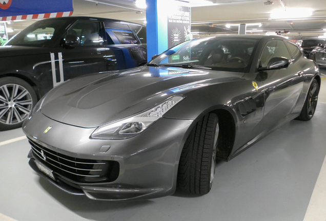Ferrari GTC4Lusso
