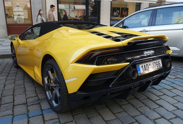 Lamborghini Huracán LP640-4 EVO Spyder