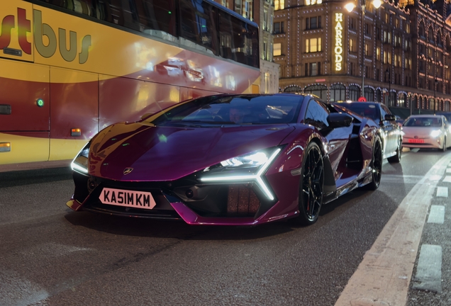 Lamborghini Revuelto