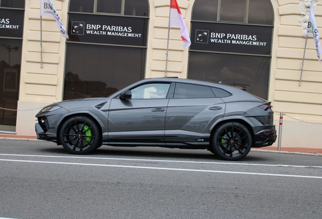 Lamborghini Urus S