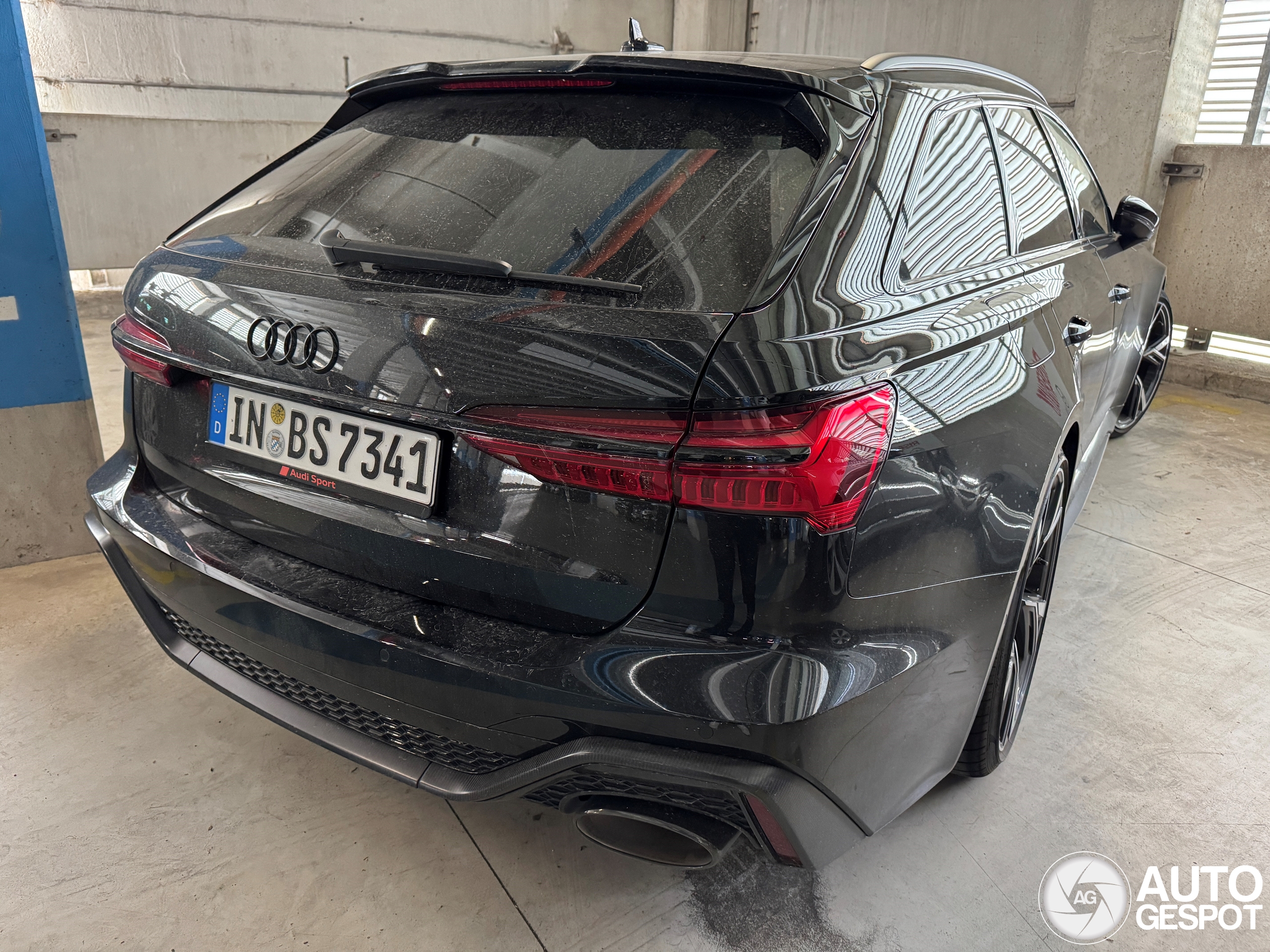 Audi RS6 Avant C8