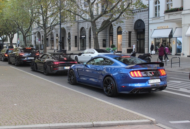 Porsche 992 GT3 RS MkI Weissach Package