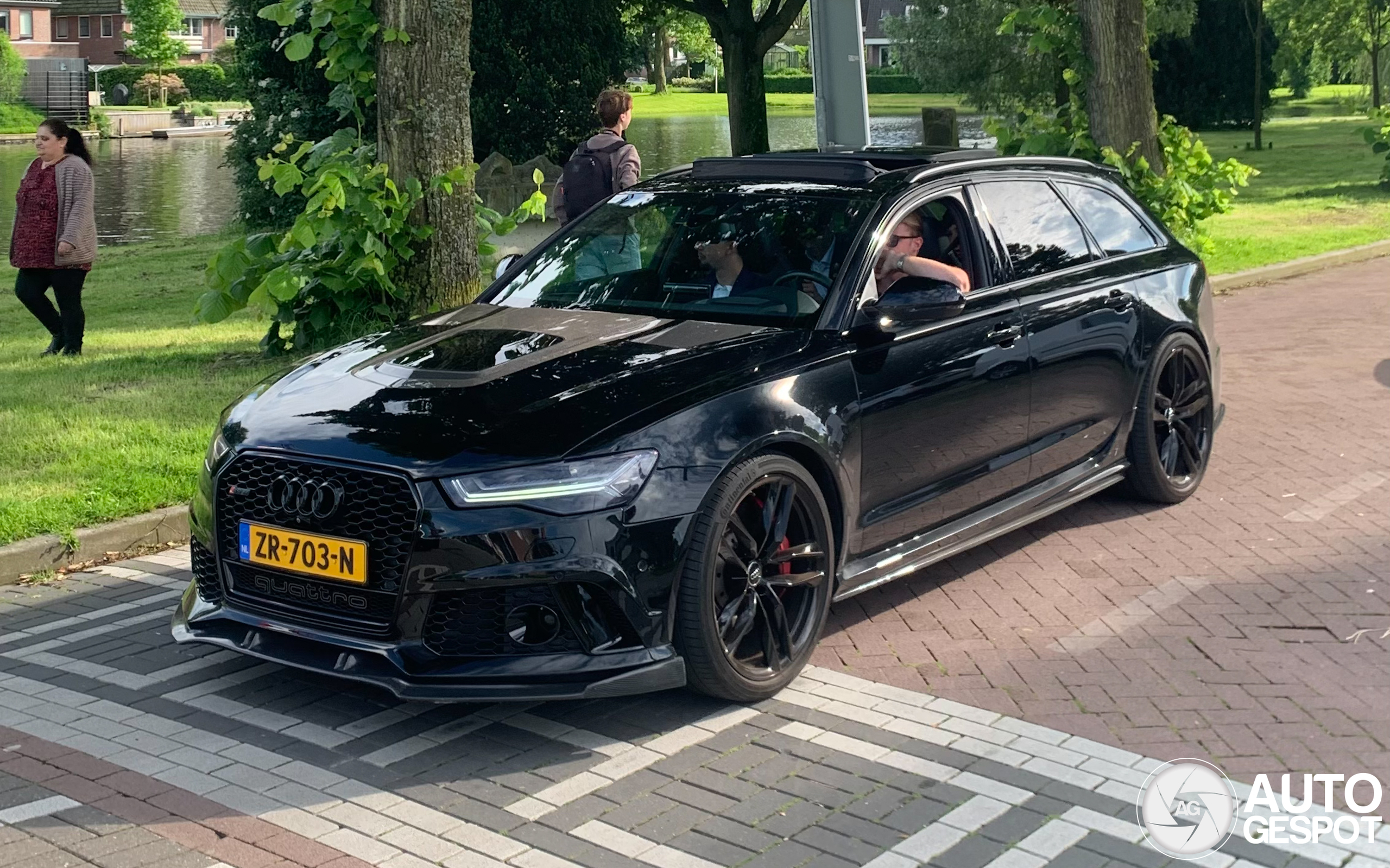 Audi RS6 Avant C7 2015