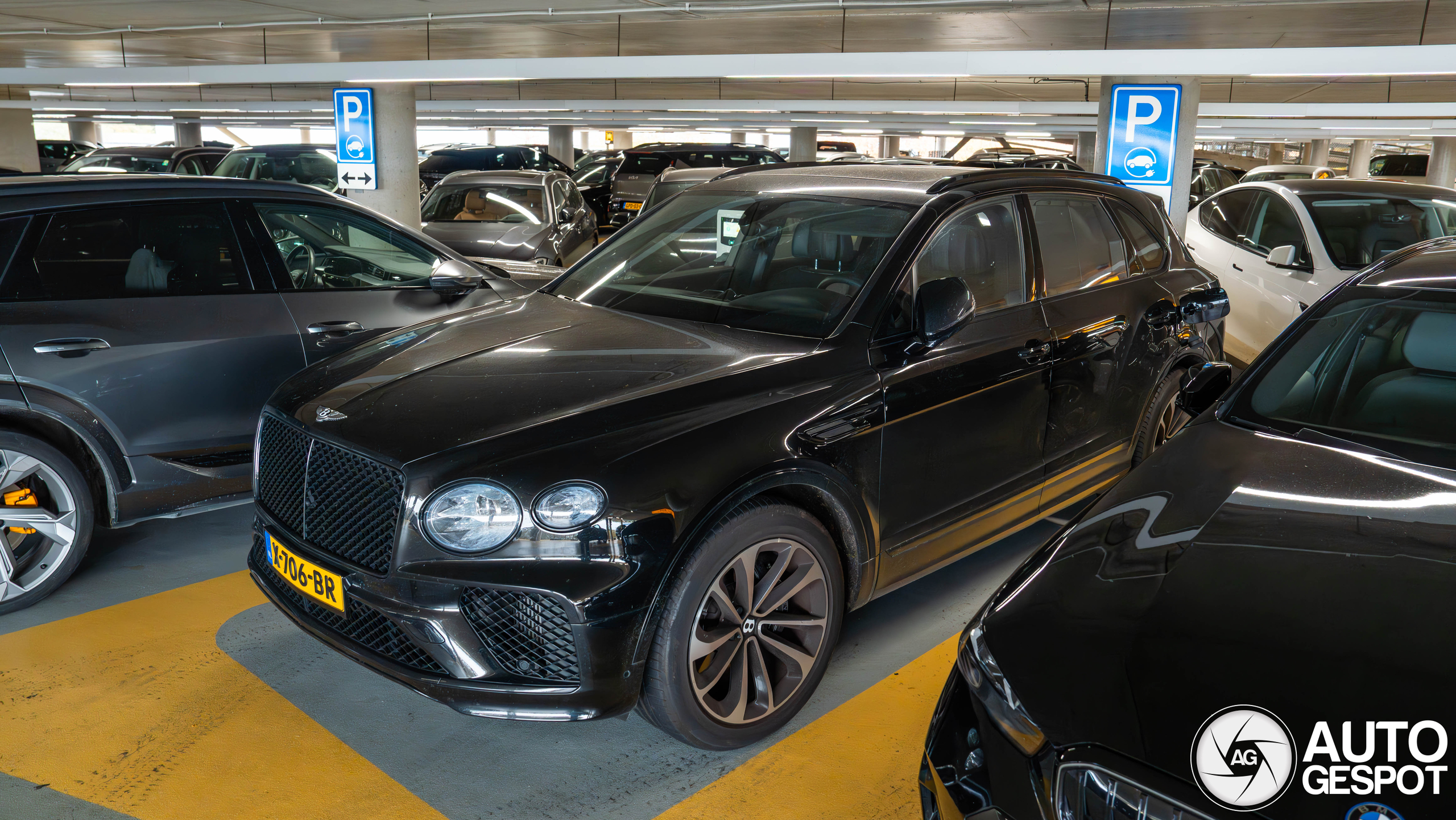 Bentley Bentayga Hybrid 2021 19 October 2024 Autogespot