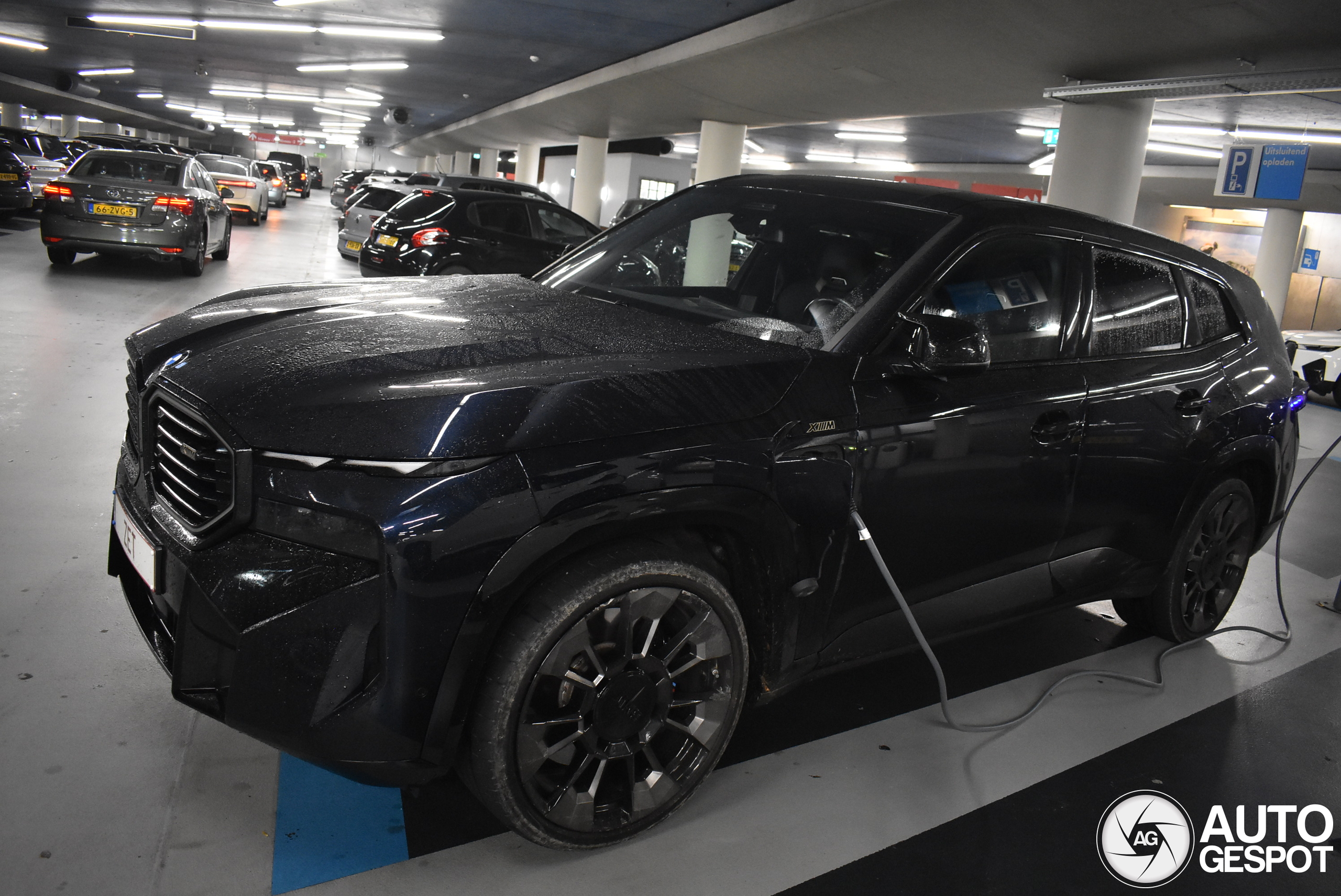 BMW XM G09