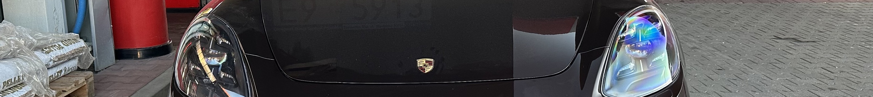 Porsche 971 Panamera GTS MkI