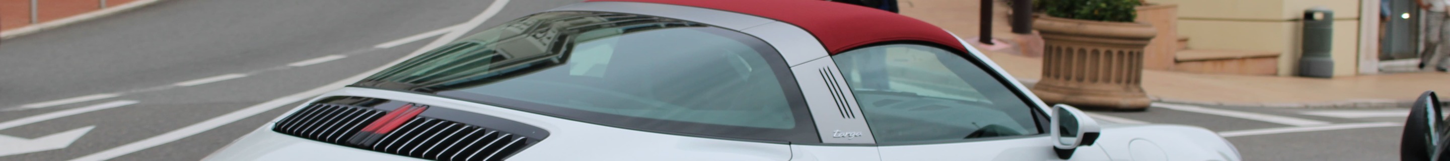 Porsche 992 Targa 4S MkI