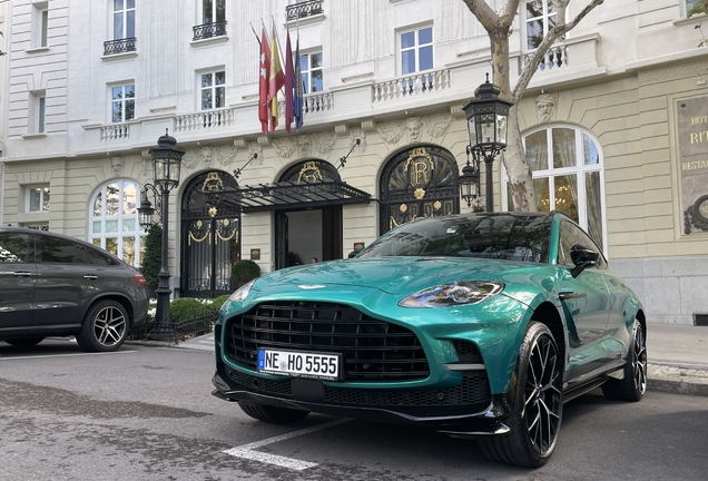 Aston Martin DBX707