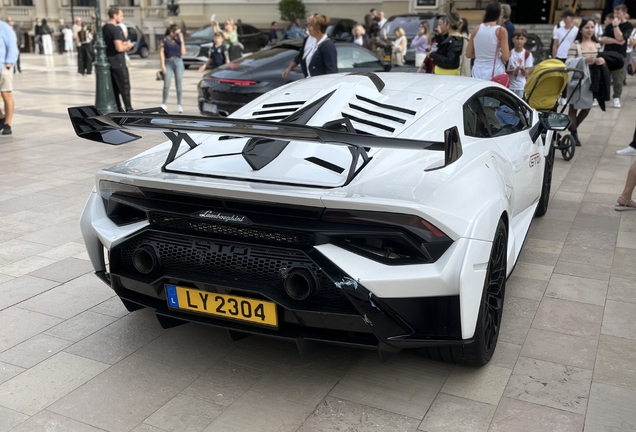 Lamborghini Huracán LP640-2 STO