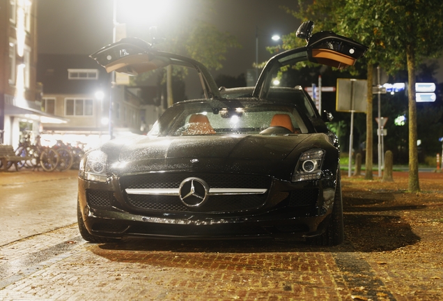 Mercedes-Benz SLS AMG