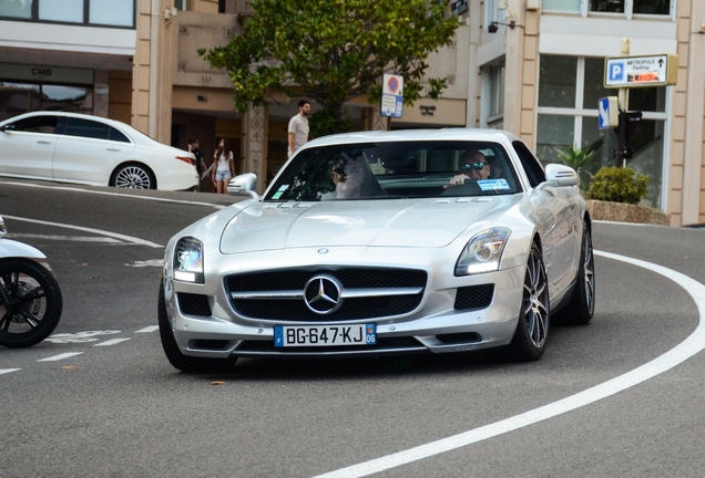 Mercedes-Benz SLS AMG