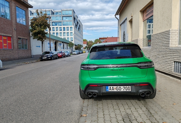 Porsche 95B Macan GTS MkIII