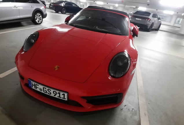 Porsche 992 Carrera 4 GTS Cabriolet
