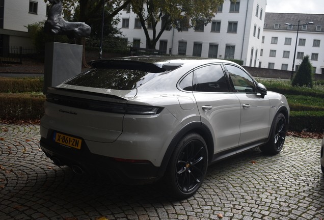 Porsche Cayenne Coupé Turbo E-Hybrid