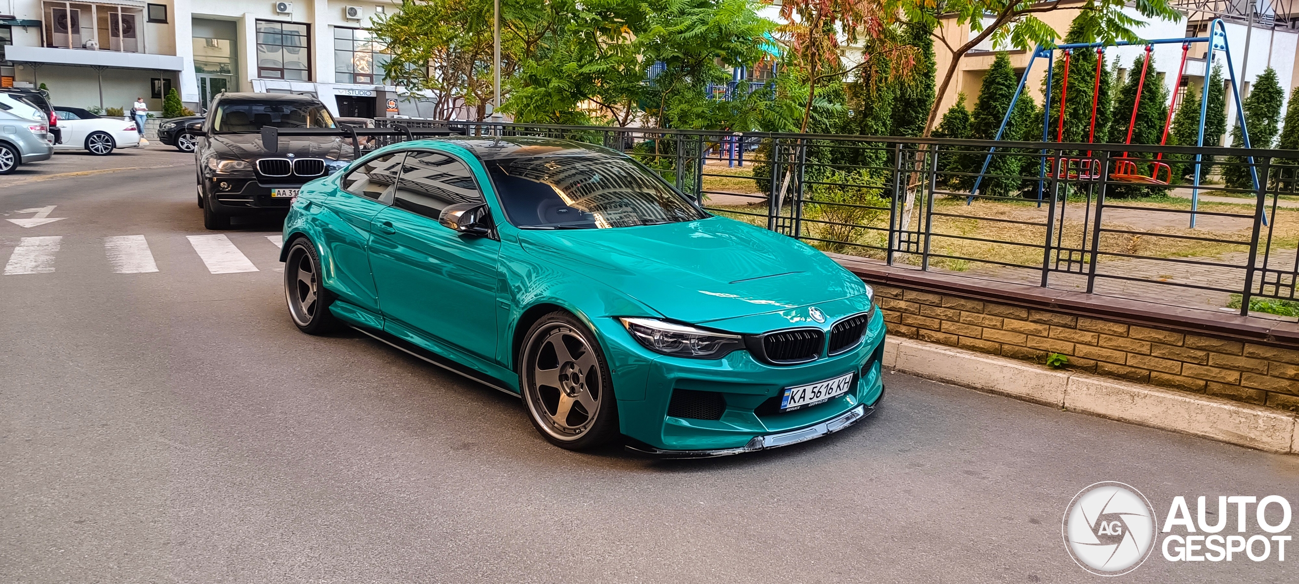 BMW M4 F82 Coupé Liberty Walk Widebody